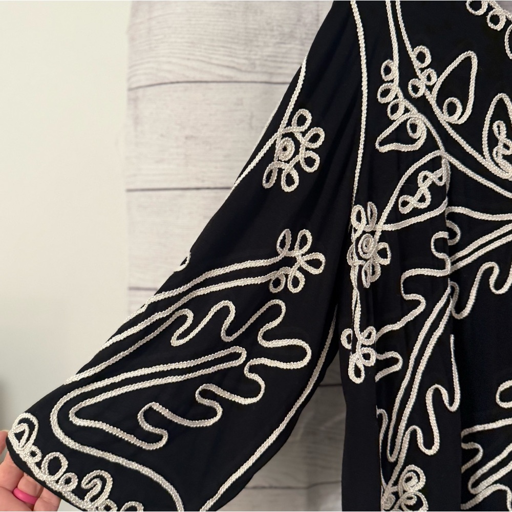 Saint Tropez West Black Top with White Embroidery - Picture 3 of 4